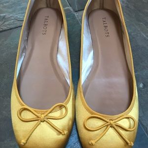Dress flat shoes - like new